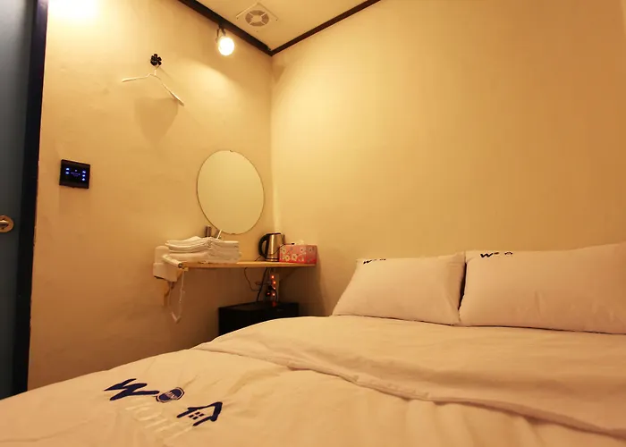 W Mini Dongdaemoon Hostel *