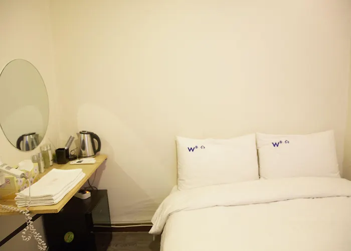 W Mini Dongdaemoon Hostel