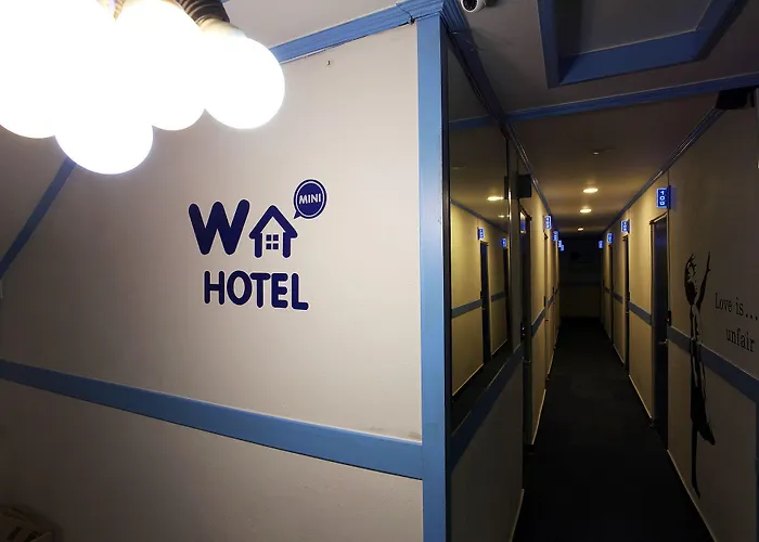 W Mini Dongdaemoon Hostel