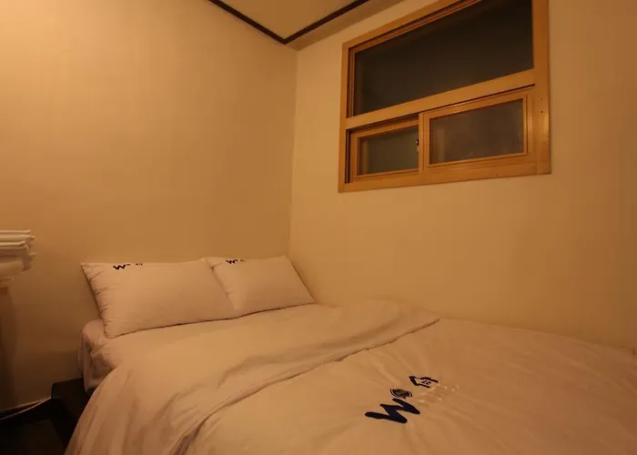 W Mini Dongdaemoon Hostel
